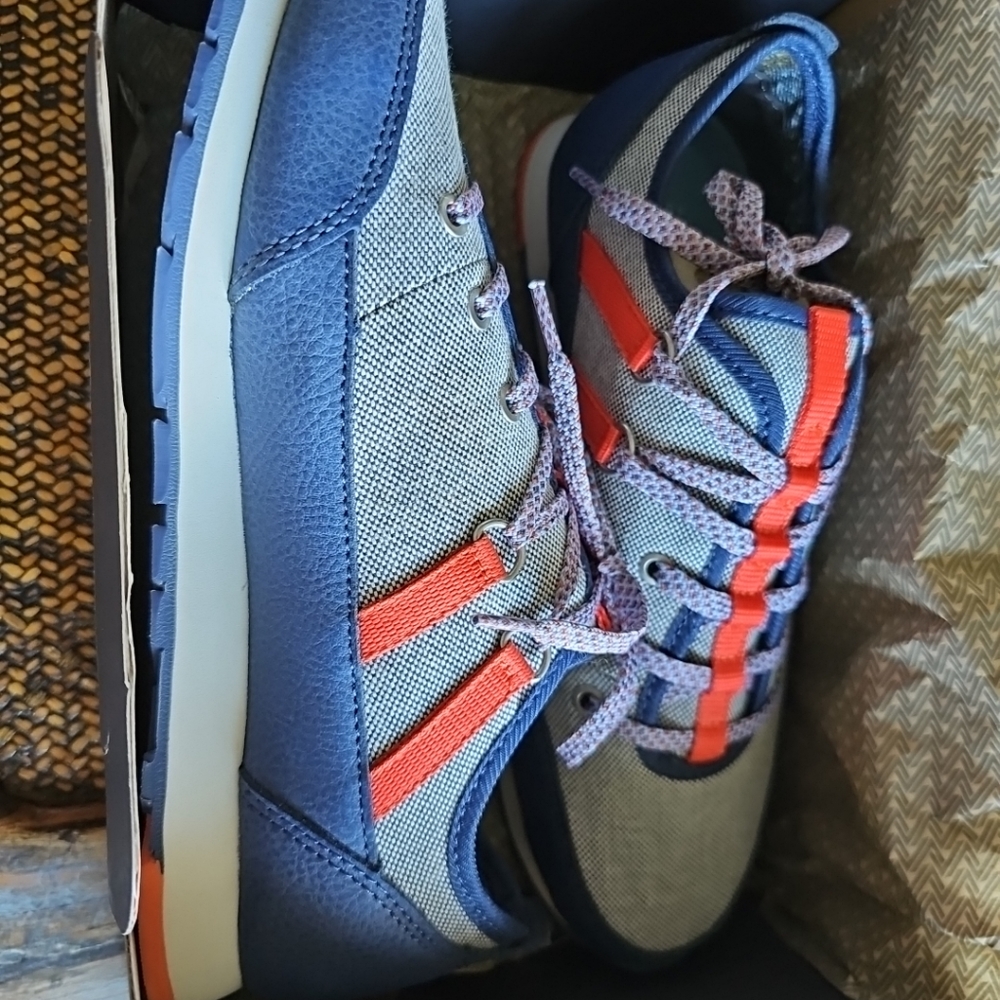 New Forsake shoes women sz 8